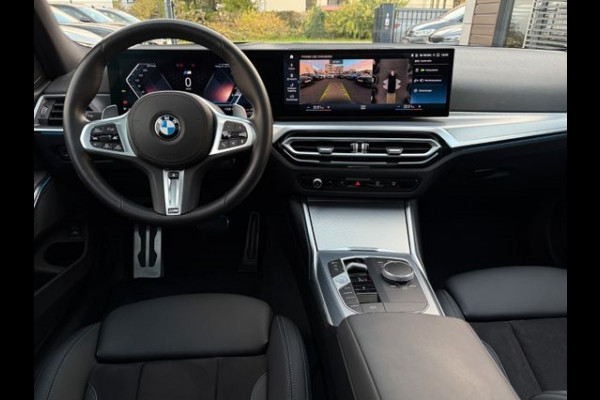 BMW 3 Serie Touring 320d xDrive M-SPORT ** LED, NAVI+, HALF-LEDER, PANO, H&K, HuD, TREKH, 19-inch LMV ** 1e EIG - UNFALLFREI ** ** INFORMEER OOK NAAR ONZE AANTREKKELIJKE FINANCIAL-LEASE TARIEVEN **