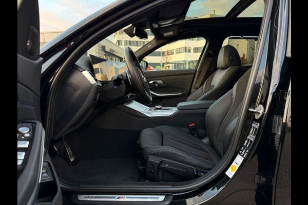 BMW 3 Serie Touring 320d xDrive M-SPORT ** LED, NAVI+, HALF-LEDER, PANO, H&K, HuD, TREKH, 19-inch LMV ** 1e EIG - UNFALLFREI ** ** INFORMEER OOK NAAR ONZE AANTREKKELIJKE FINANCIAL-LEASE TARIEVEN **