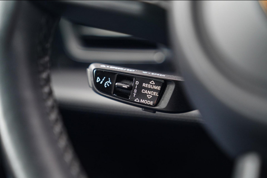 Porsche Taycan 4S 79 kWh | Panorama sunroof | 360 camera | Luchtvering | Innodrive | Dealer onderhouden | Luxe Leder | SPORT | LED