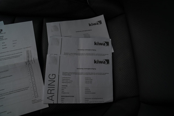 Porsche Taycan 4S 79 kWh | Panorama sunroof | 360 camera | Luchtvering | Innodrive | Dealer onderhouden | Luxe Leder | SPORT | LED