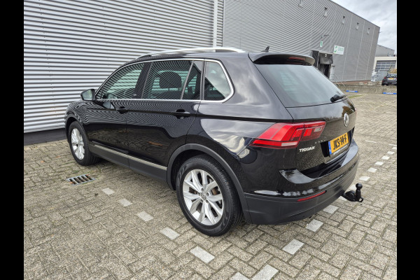 Volkswagen Tiguan 1.5 TSI ACT Comfortline Business,automaat,Elec.trekhaak,Navigatie,stoelverwarming,parkeersensoren,