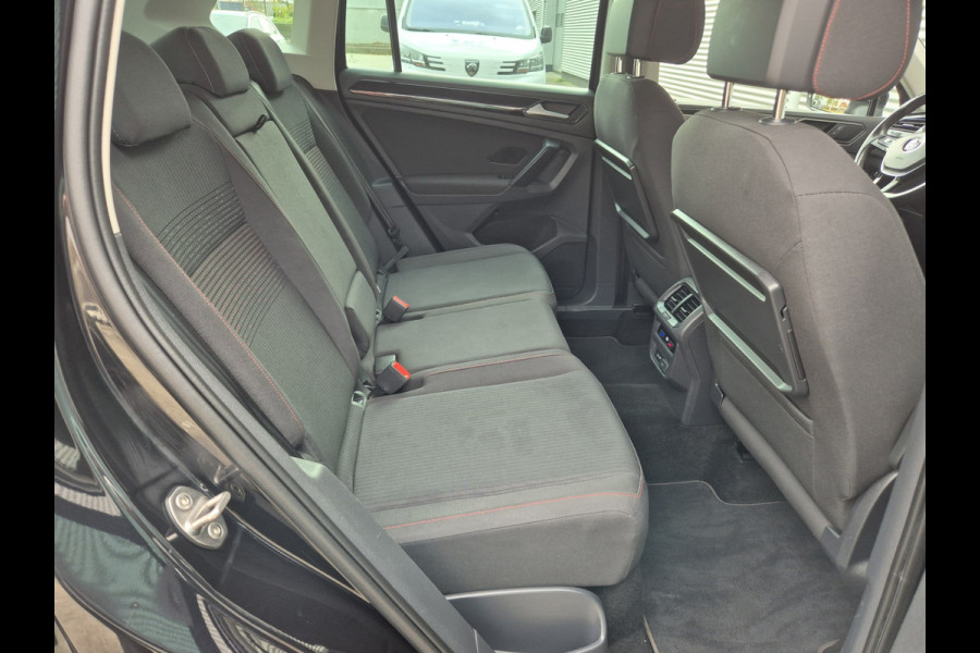 Volkswagen Tiguan 1.5 TSI ACT Comfortline Business,automaat,Elec.trekhaak,Navigatie,stoelverwarming,parkeersensoren,