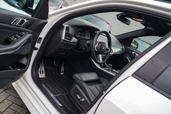 BMW X5 XDrive40i High Executive | HuD | Panorama | Luxe Leder | Camera | BMW LED | Sfeerverlichting | Stoelverwarming | Smart Key