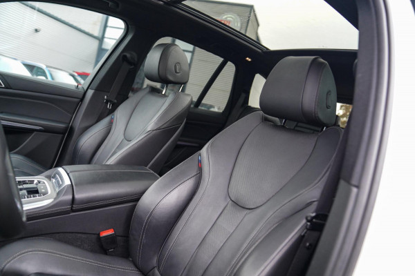 BMW X5 XDrive40i High Executive | HuD | Panorama | Luxe Leder | Camera | BMW LED | Sfeerverlichting | Stoelverwarming | Smart Key