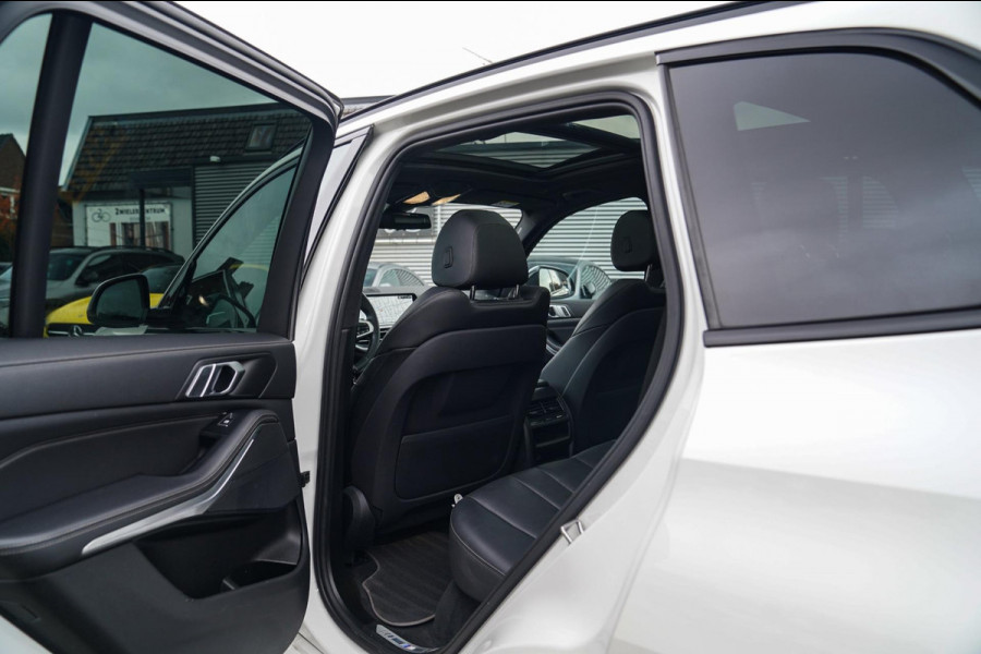 BMW X5 XDrive40i High Executive | HuD | Panorama | Luxe Leder | Camera | BMW LED | Sfeerverlichting | Stoelverwarming | Smart Key