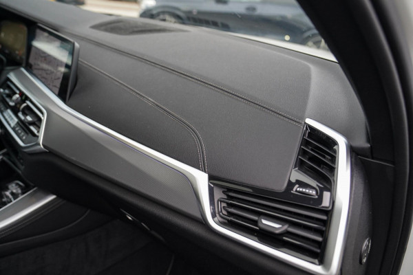 BMW X5 XDrive40i High Executive | HuD | Panorama | Luxe Leder | Camera | BMW LED | Sfeerverlichting | Stoelverwarming | Smart Key