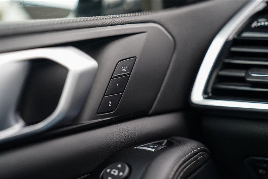 BMW X5 XDrive40i High Executive | HuD | Panorama | Luxe Leder | Camera | BMW LED | Sfeerverlichting | Stoelverwarming | Smart Key