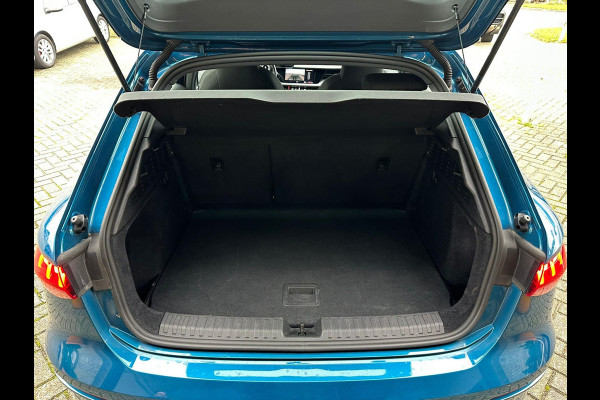 Audi A3 Sportback 30 TFSI Business edition NAP! Automaat Weinig KM!