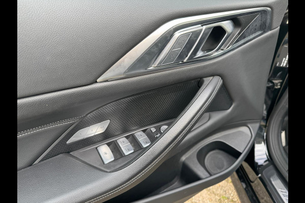 BMW 4 Serie Cabrio 430i High Executive Cabriolet M Sport | Volledige uitvoering . Een proefrit levert het bewijs. Neem contact op en we maken een afspraak!