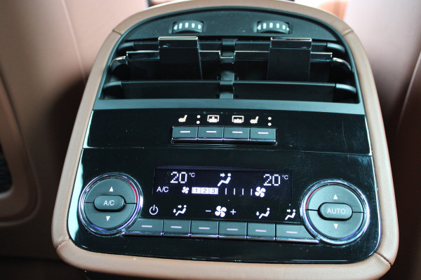 Maserati Quattroporte 3.0 S Q4 GranLusso | Leder | Adaptieve cruise | Bowers & Wilkins | Softclose Actieweken 1 t/m 15 november!