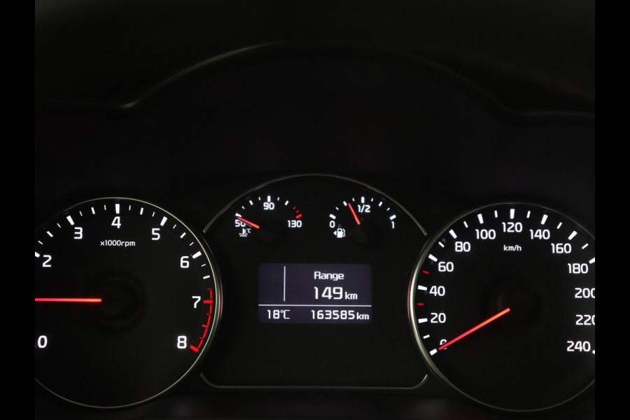 Kia Carens 1.6 GDi ExecutiveLine 7-Persoons | 1e eigenaar | Panoramadak | Leder | Stoel & stuurverwarming | Carplay | Camera | Navigatie | Elektrische stoelen | Cruise control | Climate control