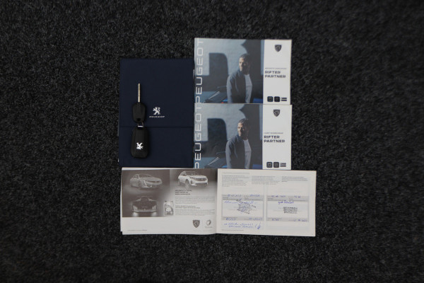 Peugeot Partner 1.5 BlueHDI Automaat Premium Long