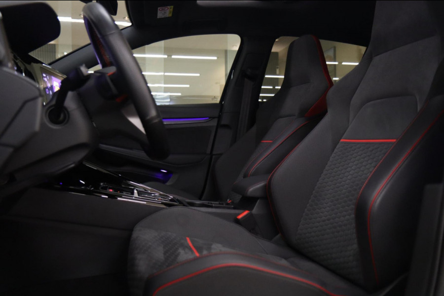 Volkswagen Golf 2.0 TSI GTI CLUBSPORT PANO/HUD/H&K/IQ/NAVI/CAM