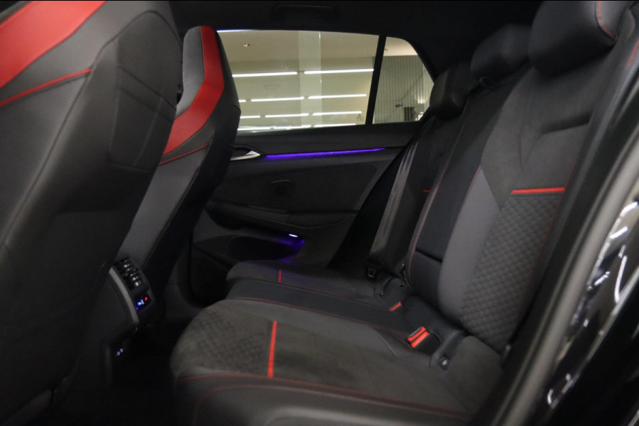 Volkswagen Golf 2.0 TSI GTI CLUBSPORT PANO/HUD/H&K/IQ/NAVI/CAM