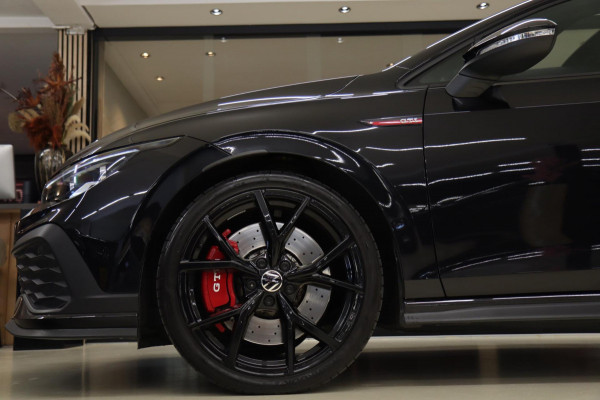 Volkswagen Golf 2.0 TSI GTI CLUBSPORT PANO/HUD/H&K/IQ/NAVI/CAM