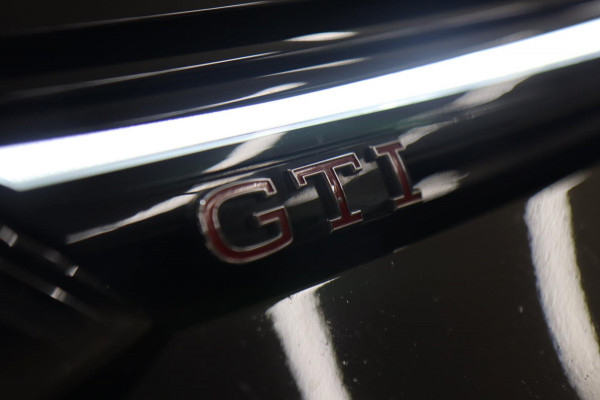 Volkswagen Golf 2.0 TSI GTI CLUBSPORT PANO/HUD/H&K/IQ/NAVI/CAM