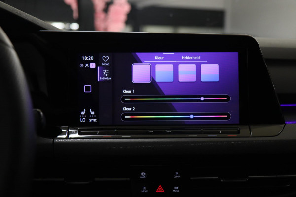 Volkswagen Golf 2.0 TSI GTI CLUBSPORT PANO/HUD/H&K/IQ/NAVI/CAM