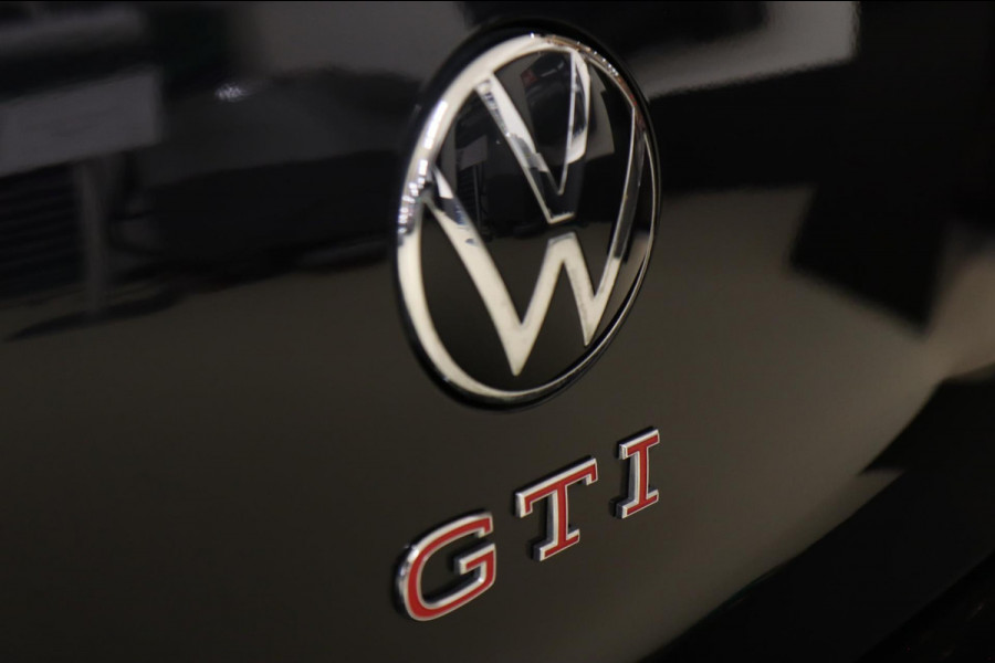 Volkswagen Golf 2.0 TSI GTI CLUBSPORT PANO/HUD/H&K/IQ/NAVI/CAM