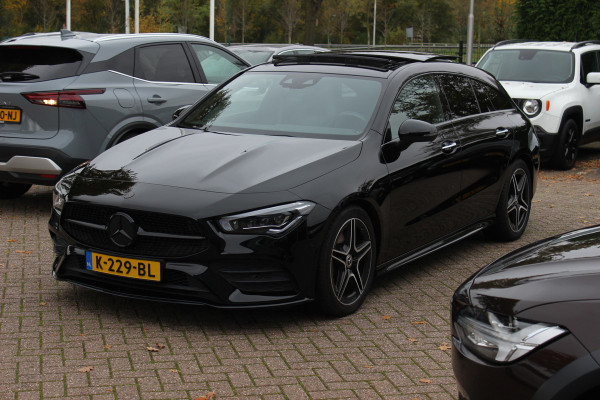 Mercedes-Benz CLA-Klasse Shooting Brake 200 Business Solution AMG / Panoramadak / Camera / Memory seats / Keyless / 18'' / Matrix LED / Navigatie / Stoelverwarming / Cruise Control