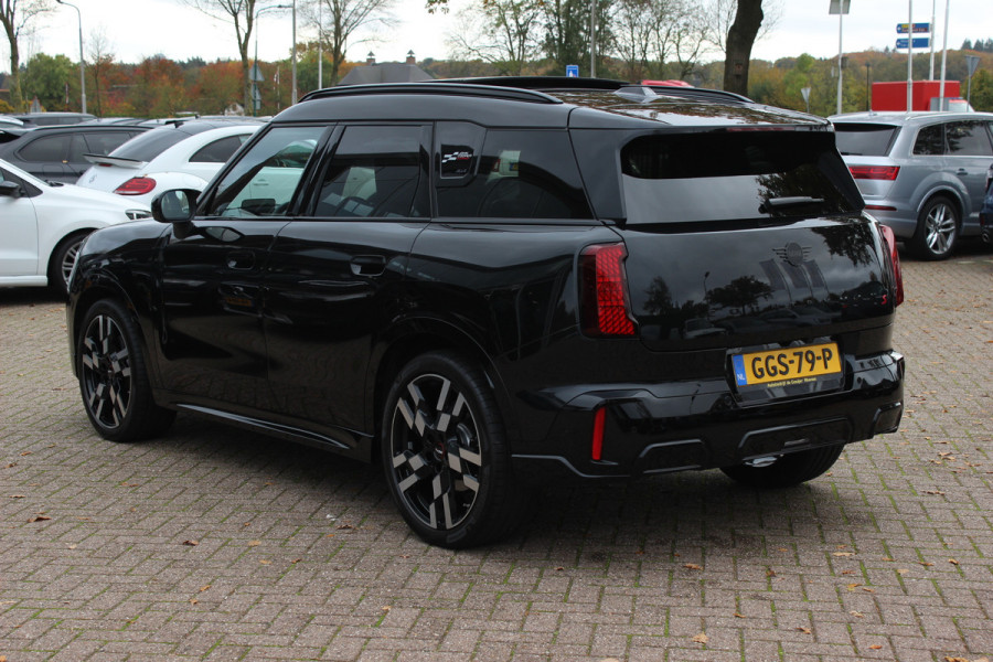 MINI Countryman 2.0 S ALL4 John Cooper Works XL / Trekhaak / Panoramadak / 360Camera / Head-up / Harman Kardon / 20'' / Leder / Memory seats / Sfeerverlichting / LED / CarPlay / Stuur+Stoelverwarming / Dodehoek / DAB / ACC