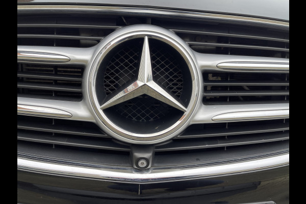 Mercedes-Benz V-Klasse 250d 190pk automaat Lang L2H1 DC 5 persoons Avantgarde / vaste prijs rijklaar € 39.950 marge / lease vanaf € 652 / zwart leer / electrische schuifdeuren / zwart metallic / burmester