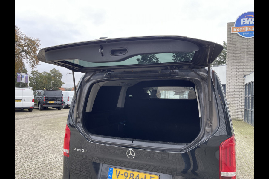 Mercedes-Benz V-Klasse 250d 190pk automaat Lang L2H1 DC 5 persoons Avantgarde / vaste prijs rijklaar € 39.950 marge / lease vanaf € 652 / zwart leer / electrische schuifdeuren / zwart metallic / burmester