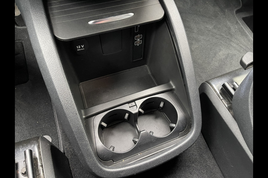 Mercedes-Benz V-Klasse 250d 190pk automaat Lang L2H1 DC 5 persoons Avantgarde / vaste prijs rijklaar € 39.950 marge / lease vanaf € 652 / zwart leer / electrische schuifdeuren / zwart metallic / burmester