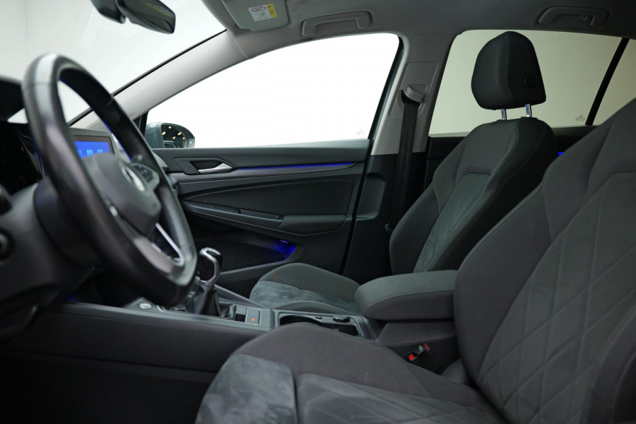 Volkswagen Golf 1.5 TSI Highline Business R |Pano|Memory|Camera|Massage|