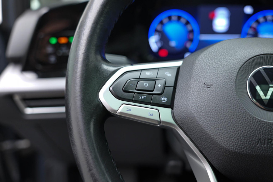 Volkswagen Golf 1.5 TSI Highline Business R |Pano|Memory|Camera|Massage|