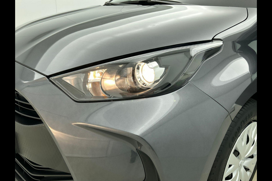 Toyota Yaris 1.5 Hybrid Active Auto. Navigatie Apple Carplay/Android Auto Camera Adaptive Cruise Control Climate Control