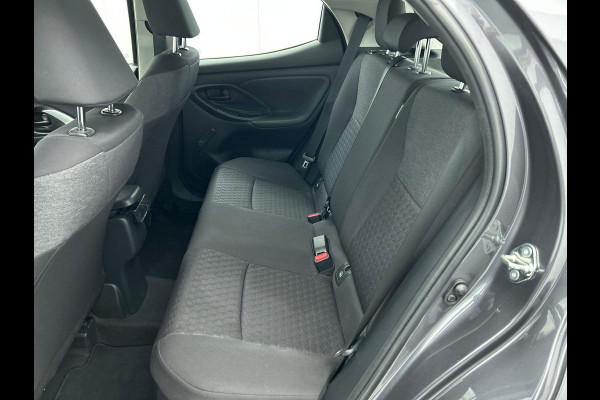 Toyota Yaris 1.5 Hybrid Active Auto. Navigatie Apple Carplay/Android Auto Camera Adaptive Cruise Control Climate Control