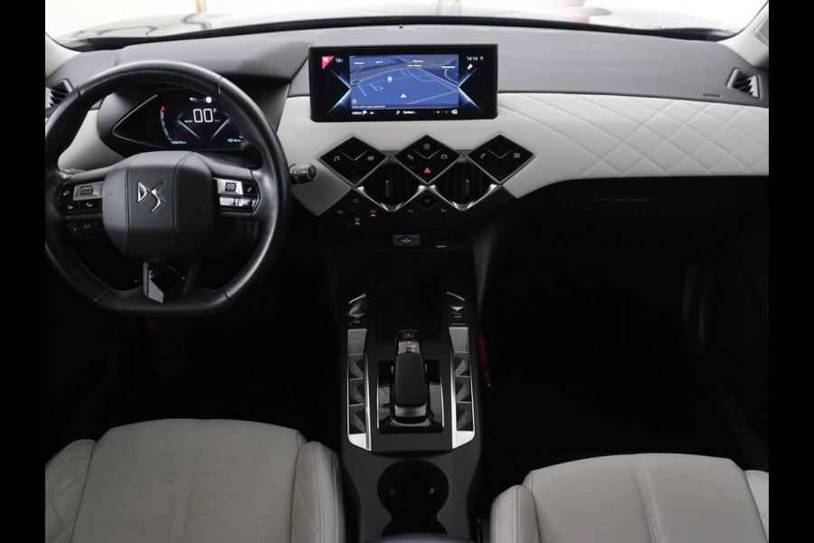 DS DS 3 Crossback E-Tense Performance Line+ 50 kWh | 1e eigenaar | Adaptive cruise | Matrix LED | Alcantara | Carplay | Navigatie | DAB | Parkeerhulp | Climate control | Dodehoek detectie