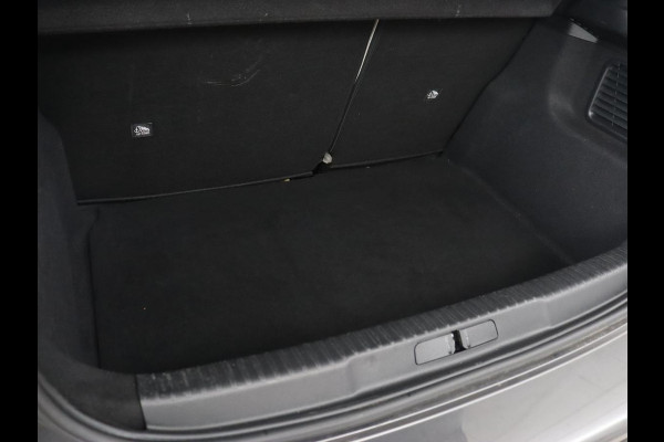 DS DS 3 Crossback E-Tense Performance Line+ 50 kWh | 1e eigenaar | Adaptive cruise | Matrix LED | Alcantara | Carplay | Navigatie | DAB | Parkeerhulp | Climate control | Dodehoek detectie