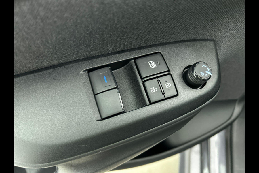 Toyota Yaris 1.5 Hybrid Active Auto. Navigatie Apple Carplay/Android Auto Camera Adaptive Cruise Control Climate Control