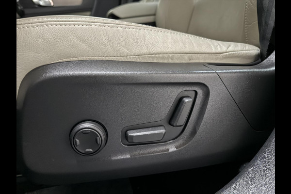 Volvo XC40 1.5 T4 Recharge Inscription Pano Leer Carplay Camera