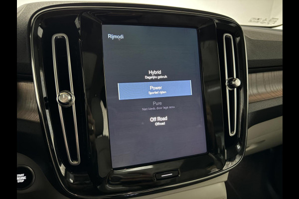 Volvo XC40 1.5 T4 Recharge Inscription Pano Leer Carplay Camera