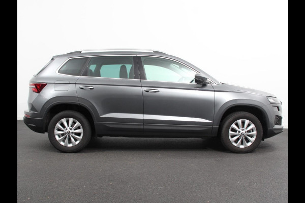 Škoda Karoq 1.5 TSI 150pk Automaat ACT Ambition | Navigatie | Android Auto / Apple Carplay | Climate Control | Camera | Parkeer sensoren | Lichtmetalen Velgen | Dab | Digitale Cockpit | Keyless Start | Led | Cruise Control Adaptive