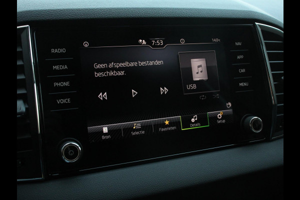 Škoda Karoq 1.5 TSI 150pk Automaat ACT Ambition | Navigatie | Android Auto / Apple Carplay | Climate Control | Camera | Parkeer sensoren | Lichtmetalen Velgen | Dab | Digitale Cockpit | Keyless Start | Led | Cruise Control Adaptive