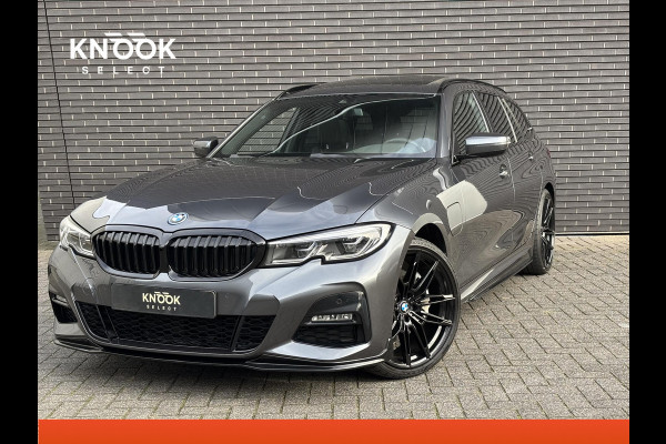 BMW 3 Serie Touring 330e M Sport / Panodak / Alcantara / Laser licht / 20"
