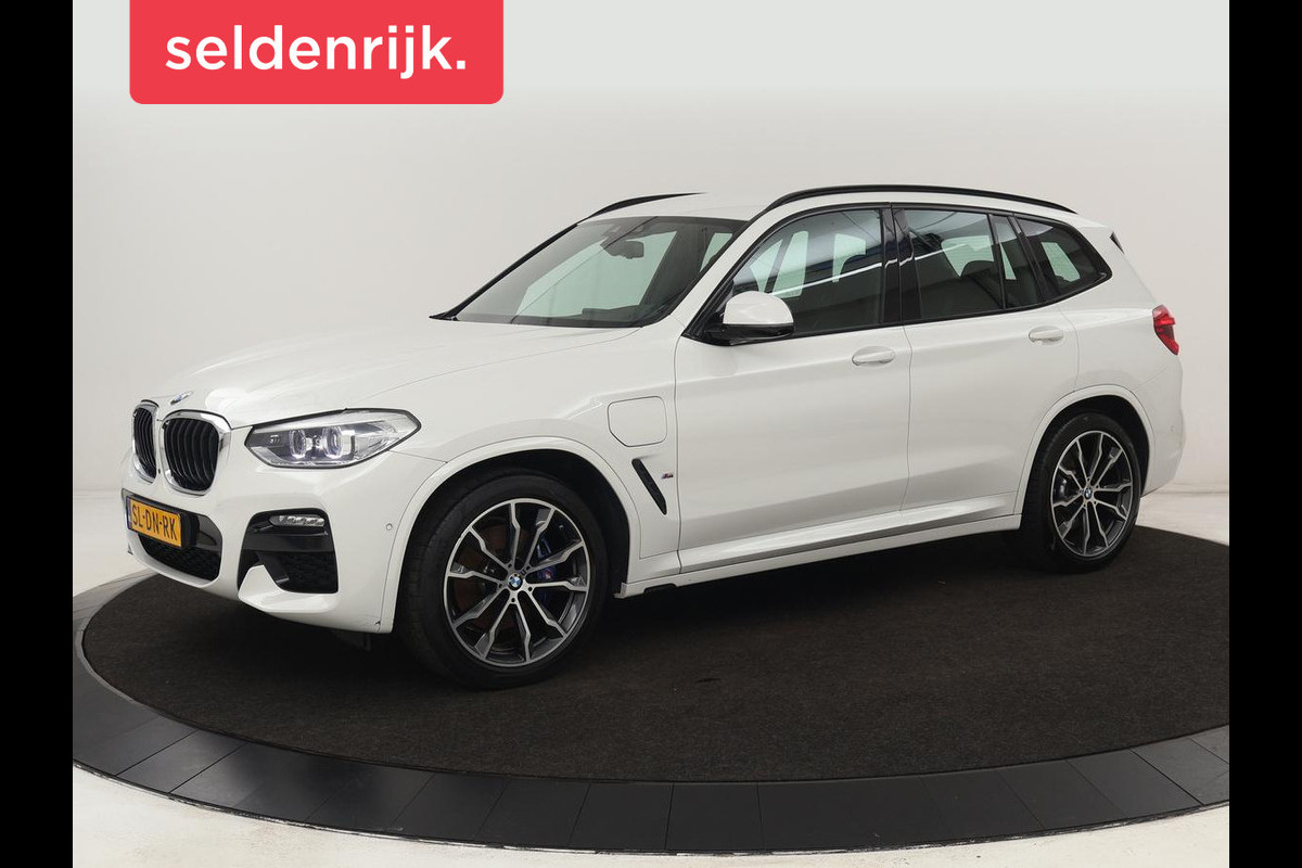 BMW X3 xDrive30e M Sport | 360 Camera | Harman/Kardon | Stoelverwarming | 20'' | Sportstoelen | Sfeerverlichting | Half leder | Navigatie | Live Cockpit | Keyless | PHEV | Plug In