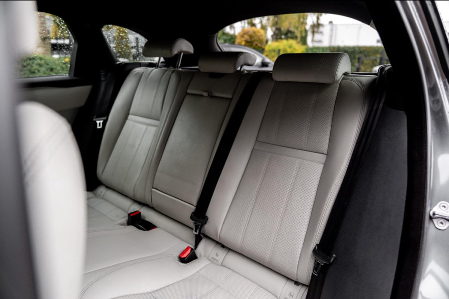 Land Rover Range Rover Velar 2.0 P250 Turbo AWD R-Dynamic S Camera Keyless Meridian 19''