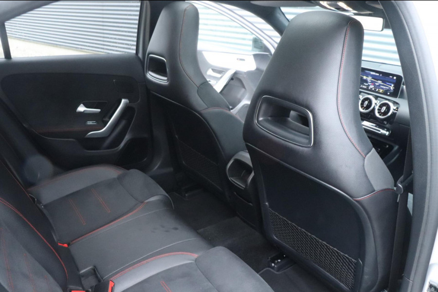 Mercedes-Benz A-Klasse AMG A35 4MATIC | PANO | CAMERA | VOL!