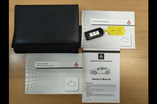 Mitsubishi Space Star 1.0 Intense+ clima | lmv stuurbediening