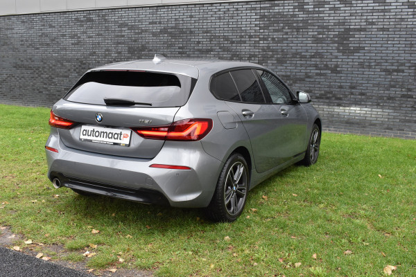 BMW 1-serie 118i Sport Line 1.5 100kW Automaat/Navigatie/carplay/stoelverwarming/btw auto