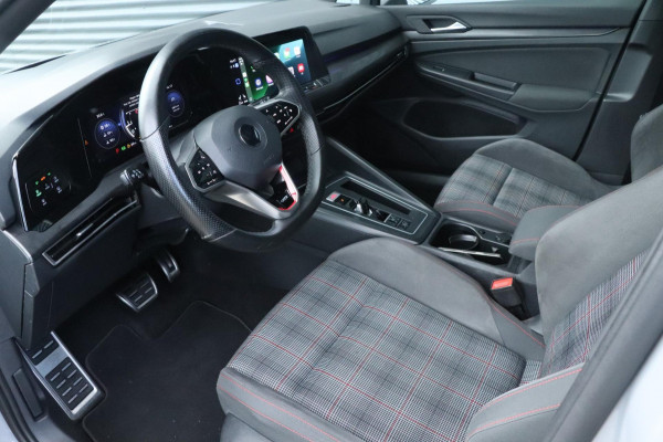 Volkswagen Golf 2.0 TSI GTI | PANO - HUD - IQ.LIGHT - HARMAN KARDON - VOL!