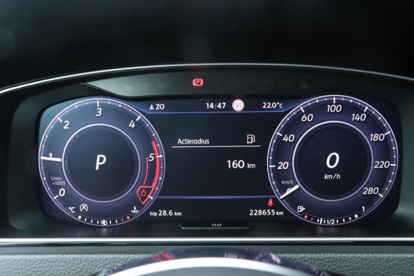 Volkswagen Golf 2.0 TDI GTD | PANO / VIRT.COCKPIT / VOL!