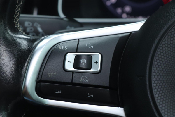 Volkswagen Golf 2.0 TDI GTD | PANO / VIRT.COCKPIT / VOL!