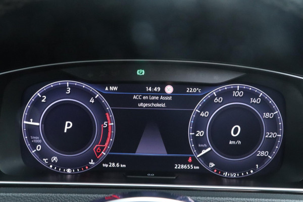 Volkswagen Golf 2.0 TDI GTD | PANO / VIRT.COCKPIT / VOL!