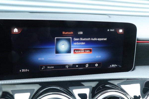 Mercedes-Benz A-Klasse A200 - Night Pakket - AMG - PANO - VOL!