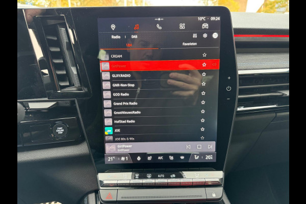 Renault Austral 1.2 E-Tech full hybrid 200 iconic esprit Alpine Harman Kardon Sound/4 Control / Head up / Matrix LED / Winter pack